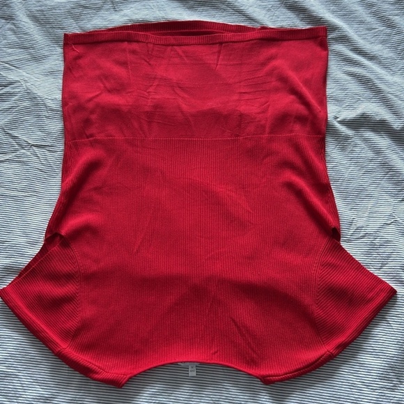 Giada elegant and stunning top in beautiful red color, size M So elegant - Picture 5 of 7